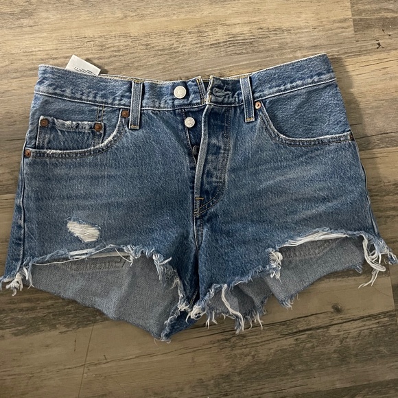 Levi’s High Rise Jean Shorts - size 27 - Picture 1 of 5